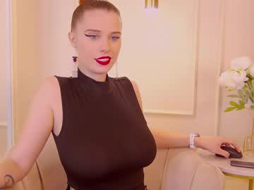 webcam girl gwenbanks live cam image #10857970