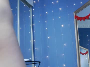 webcam girl kriskras__ live cam image #9388343