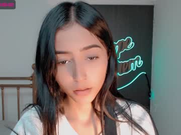 webcam girl gummy_bear7 live cam image #3343667