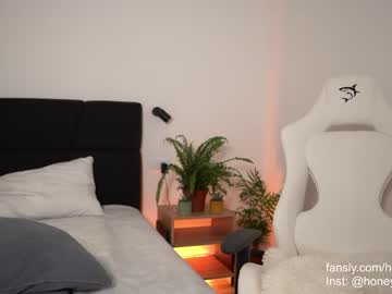 webcam girl aria_diaz live cam image #9269542