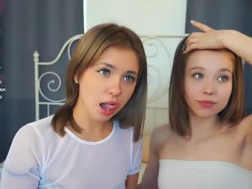 webcam girl mildredgarrett live cam image #12132720