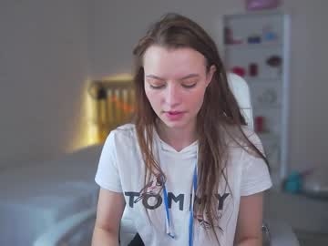webcam girl pion_white live cam image #2031685