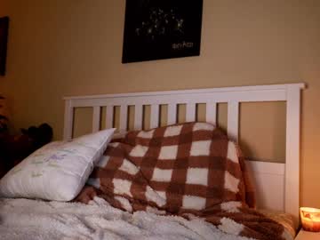 webcam girl little_mystery live cam image #7543533