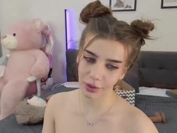 webcam girl jenie_fire live cam image #12485907