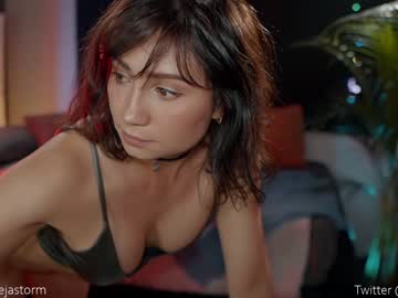 webcam girl alejastorm live cam image #6907072