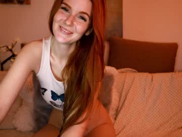 webcam girl little_mystery live cam image #4203089