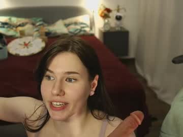 webcam girl girl_u_never_met live cam image #12801405