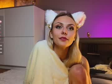 webcam girl darlinechapel live cam image #10698629
