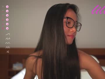 webcam girl _lillilly_ live cam image #3759005