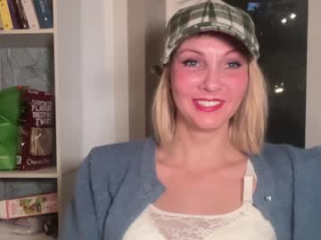 webcam girl kaileeshy live cam image #7194607
