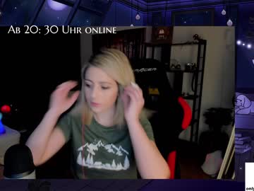 webcam girl kimilee22 live cam image #4329494