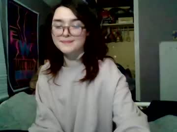 webcam girl soursou live cam image #7702121