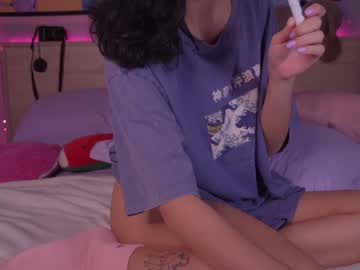 webcam girl kittenmoon_ live cam image #7617442