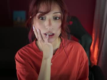 webcam girl greeny_mat live cam image #9672985