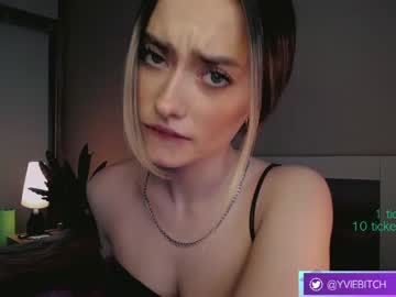 webcam girl _yvie_ live cam image #5193961