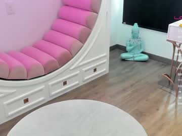 webcam girl ashlyeroberts1 live cam image #1694804