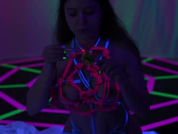 webcam girl kittycaitlin live cam image #10131797