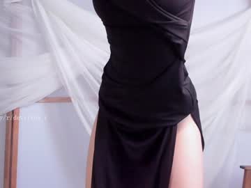 webcam girl lina_n_kitty live cam image #10540771