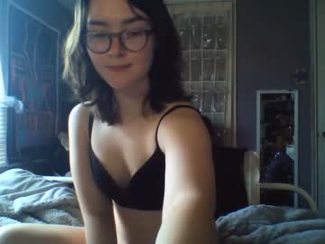 webcam girl soursou live cam image #9047389