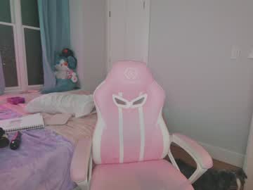 webcam girl aynmarie live cam image #6476292