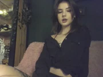 webcam girl bmwm5f90 live cam image #11667972