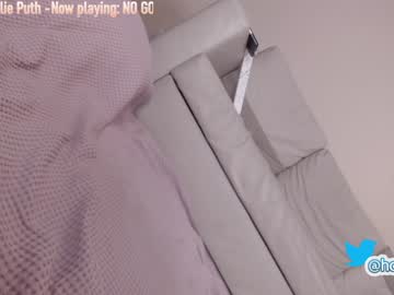 webcam girl hollyextra live cam image #872740