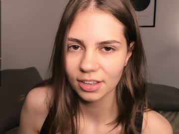 webcam girl junebragga live cam image #2946425