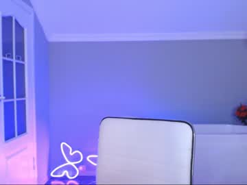 webcam girl amiliyan live cam image #4431630