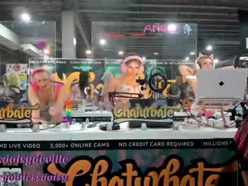 webcam girl daisydeville live cam image #3029149