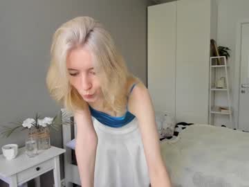webcam girl gin_yoon live cam image #9659070