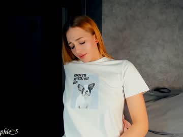 webcam girl sophie_5 live cam image #2377342