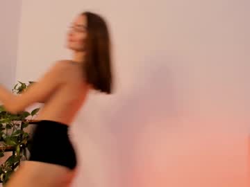 webcam girl elizabeth__gray live cam image #4784809