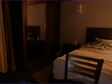 webcam girl bitter_moon live cam image #3716911