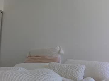 webcam girl alaiaxox live cam image #8065826