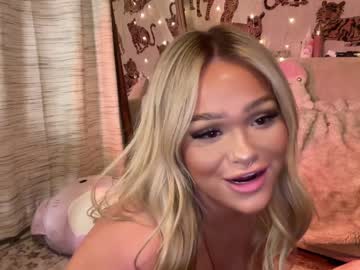 webcam girl ari_02 live cam image #8799178