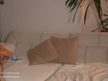 webcam couple carolinafreixxa live cam image #9366486