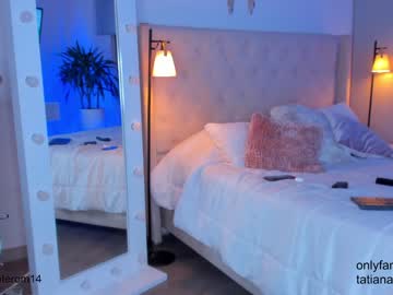 webcam girl swt_molly live cam image #7432290