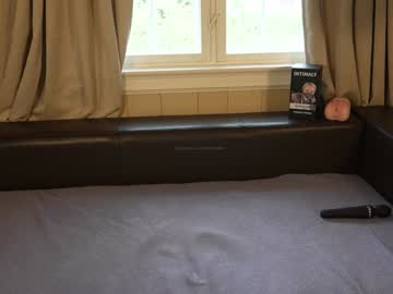 webcam girl blondehottiek live cam image #12891360