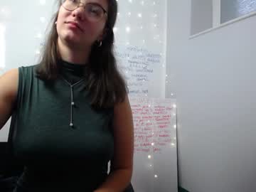 webcam girl yourcrazyneightbor live cam image #4135613
