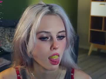 webcam girl audreycarvin live cam image #10243473