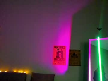 webcam girl _meganmeow_ live cam image #4052348
