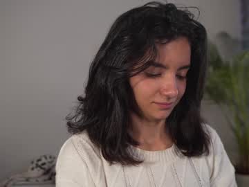 webcam girl urcutelinda live cam image #9655360