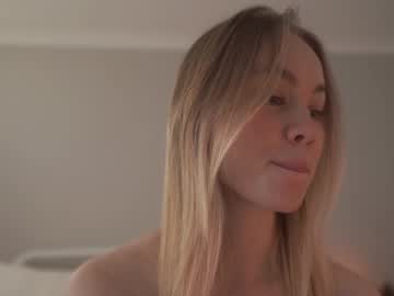 webcam girl bibi_it_is live cam image #12301073