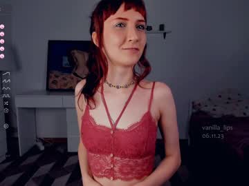 webcam girl vanilla_lips live cam image #7577044