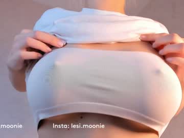 webcam girl lesi_moonie live cam image #9488481
