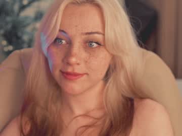 webcam girl mia_milagros live cam image #12442166