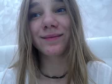 webcam girl nancycute__ live cam image #819726